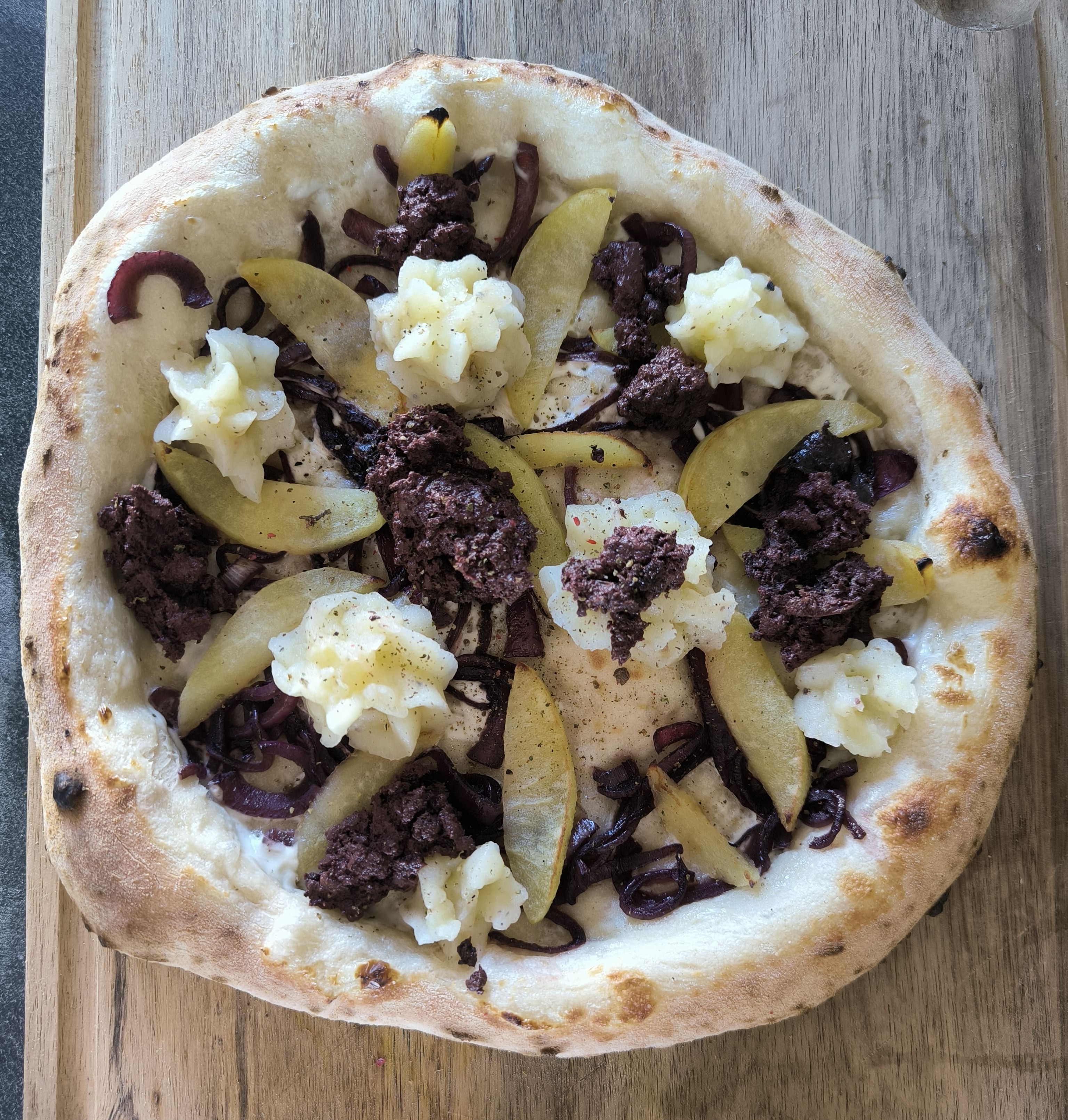 Pizza au Boudin Noir