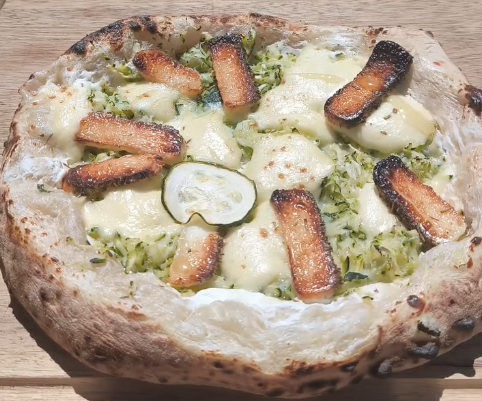 Pizza Courgette Chèvre Miel
