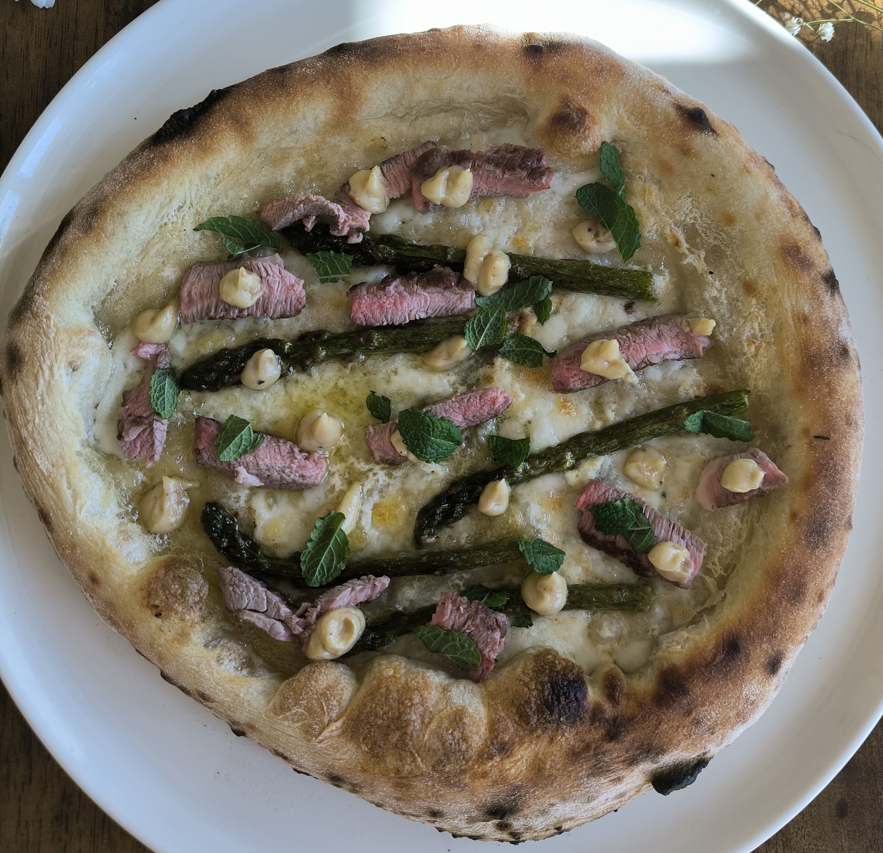 L'Agneau Pascal - Asperges, Agneau & Menthe